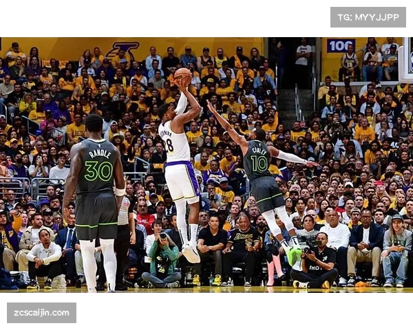 艾顿攻防两端表现低迷 湖人中锋位置成战术短板